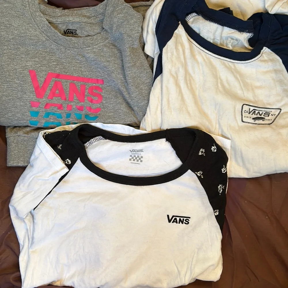 Vans long sleeve shirts - Picture 1 of 3